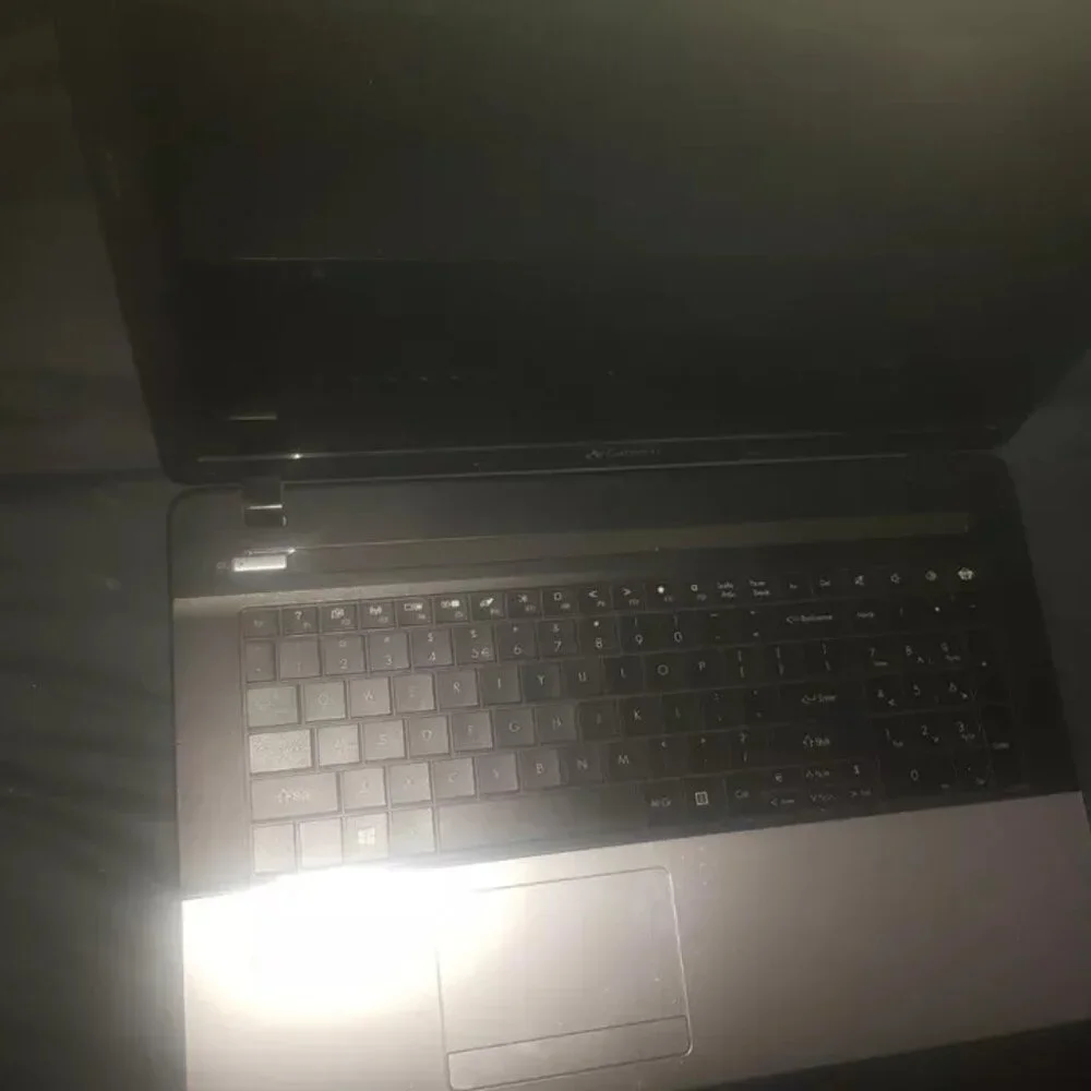 Gateway NE71B06u Laptop For Parts